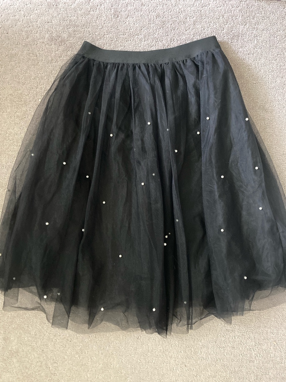 Haute Monde pearl-studded black tulle skirt, Large.